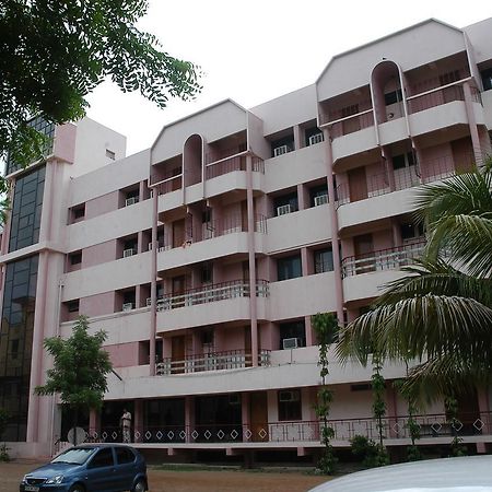 Hotel Athityaa Kumbakonam Exterior photo
