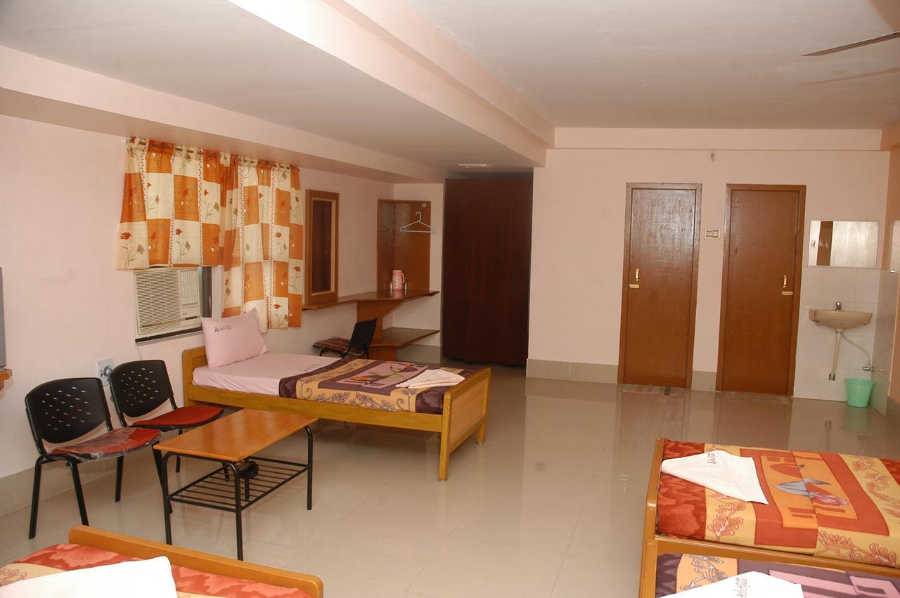 Hotel Athityaa Kumbakonam Exterior photo
