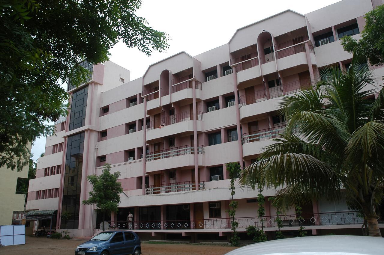 Hotel Athityaa Kumbakonam Exterior photo