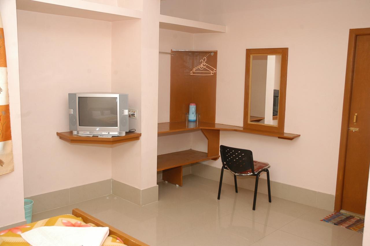 Hotel Athityaa Kumbakonam Exterior photo