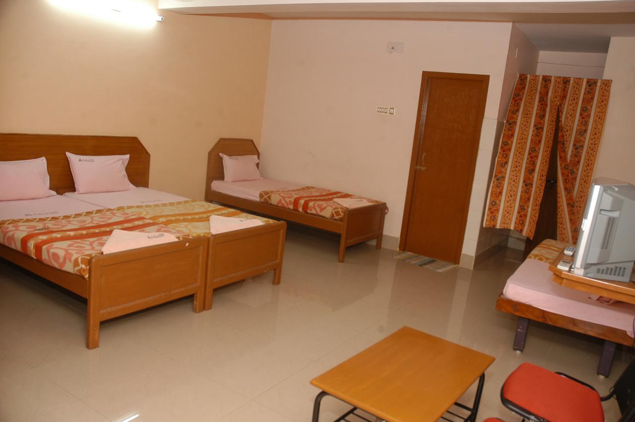 Hotel Athityaa Kumbakonam Exterior photo