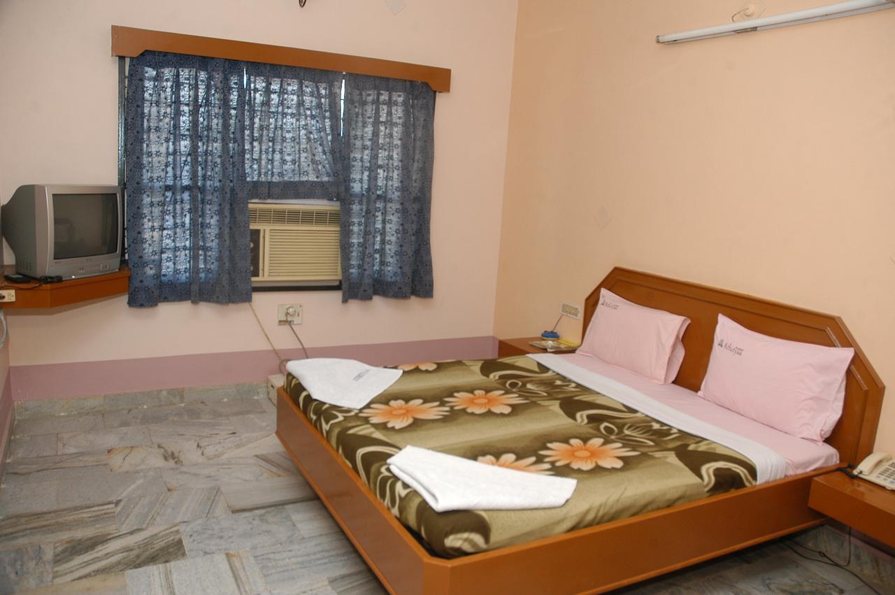 Hotel Athityaa Kumbakonam Exterior photo